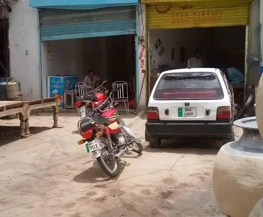 2 Commercial Shop's available on the place of Hussein chowk University road Bahawalpur