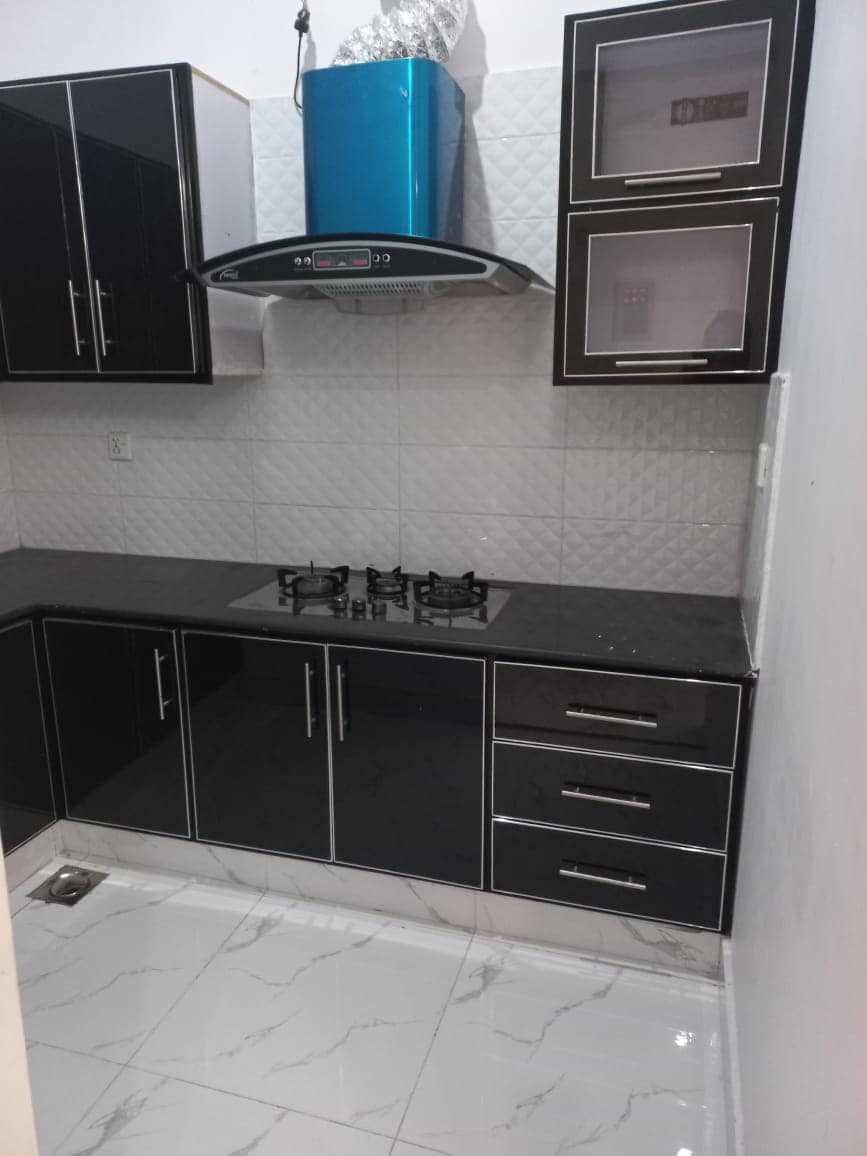 BRAND NEW 5 MARLA UPPER PORTION FOR RENT IN PARAGON CITY LAHORE 6