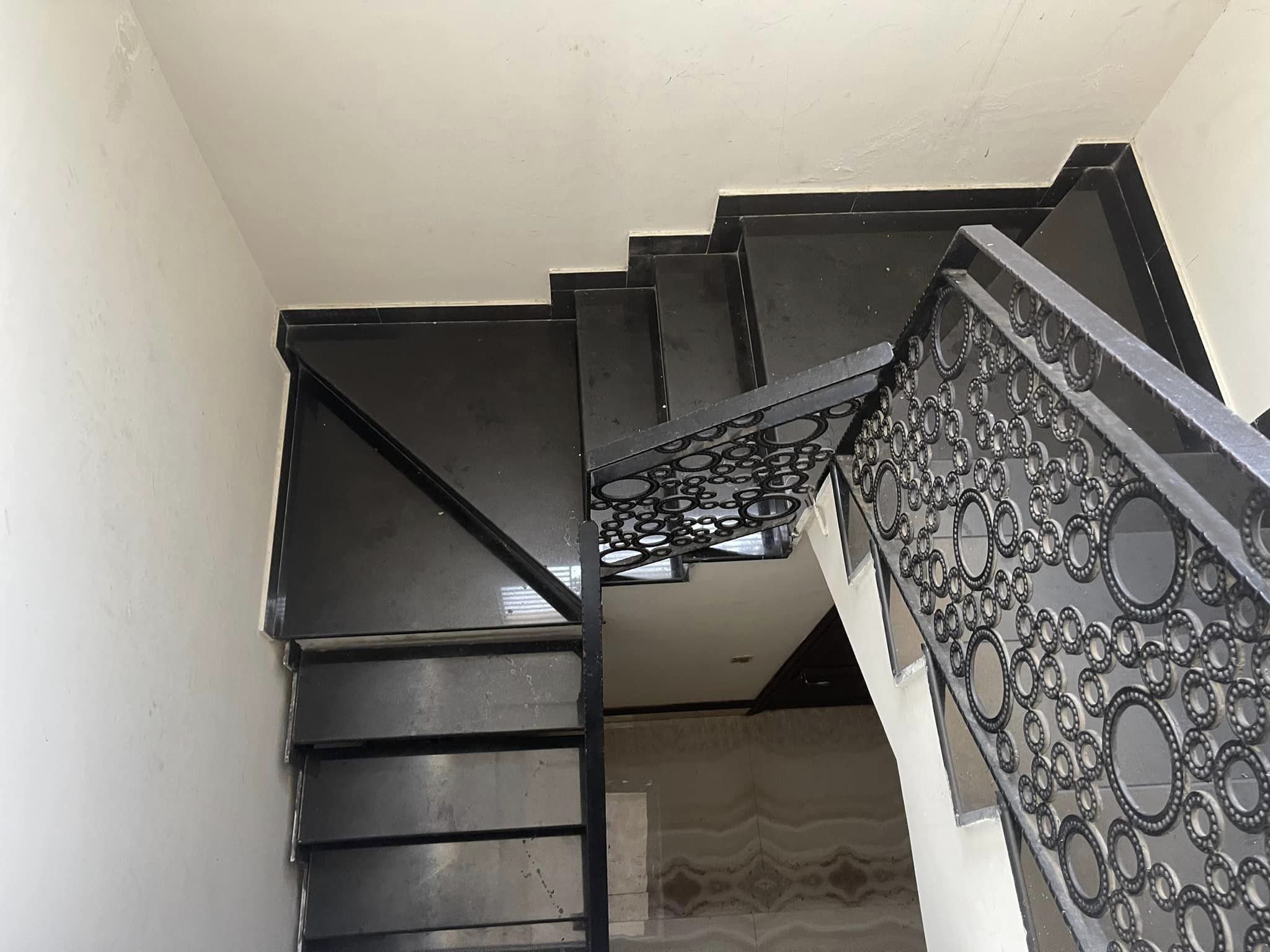 1 kanal upper portion available for rent in paragon city 5