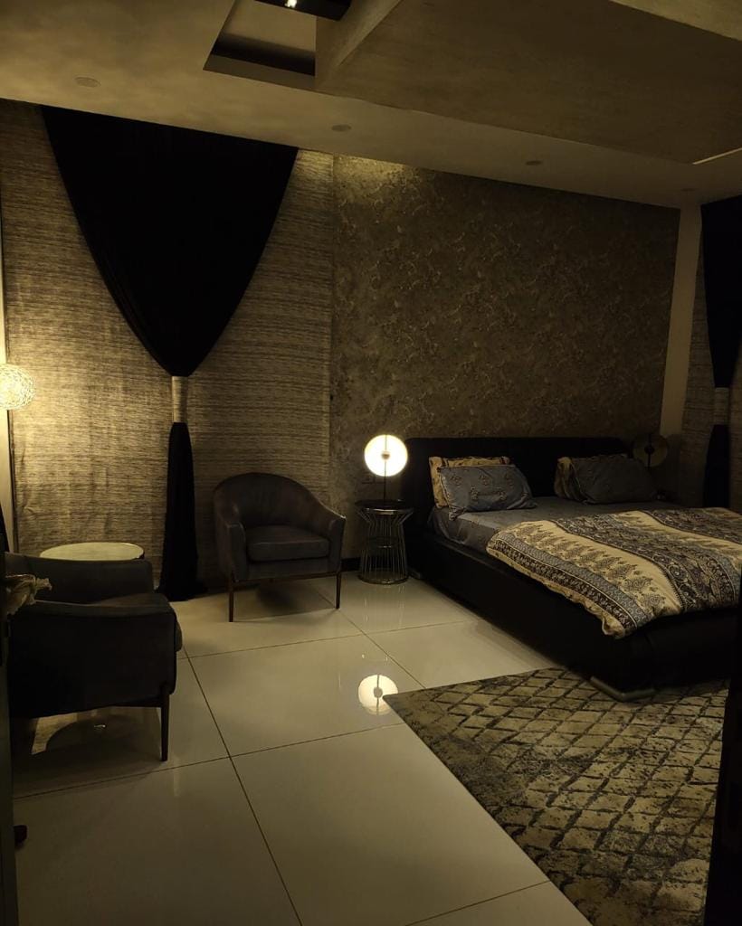 600 Sq yards Luxurious Villa FOR SALE IN DEFENCE KARACHI 3