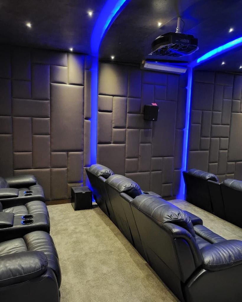 600 Sq yards Luxurious Villa FOR SALE IN DEFENCE KARACHI 6