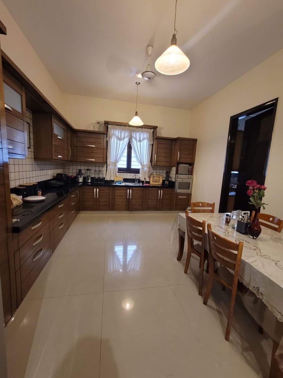 666 Sq Yards maintained house ‘FOR SALE 5