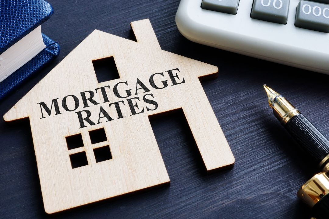 Which is better, a fixed-rate mortgage or an adjustable-rate mortgage?
