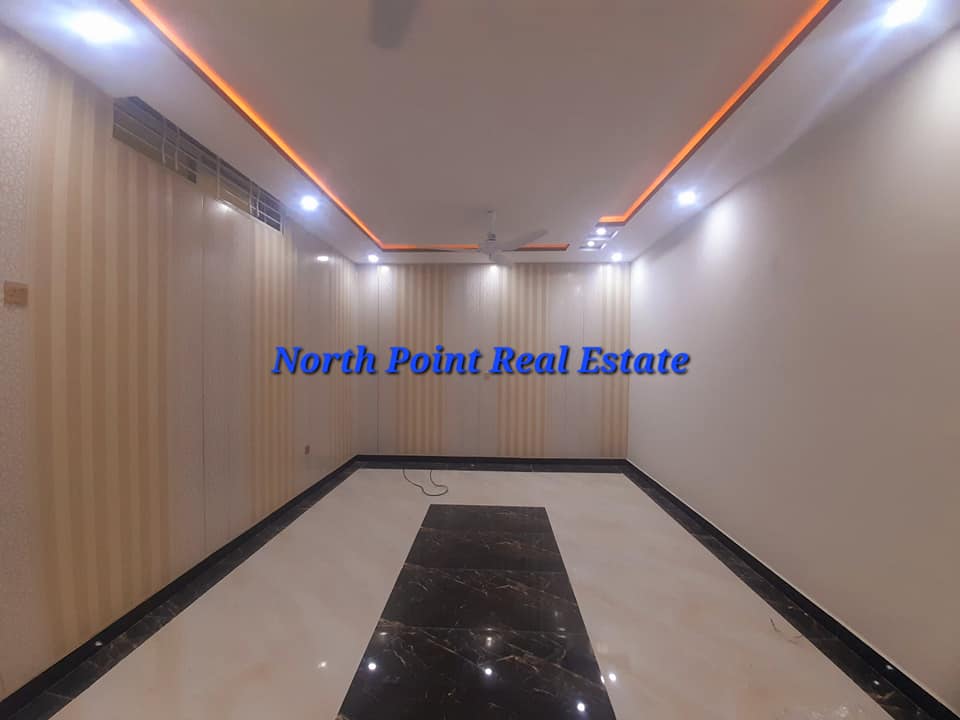 10 Marla Tripple Storey House For Sale Model Town Pewhawar