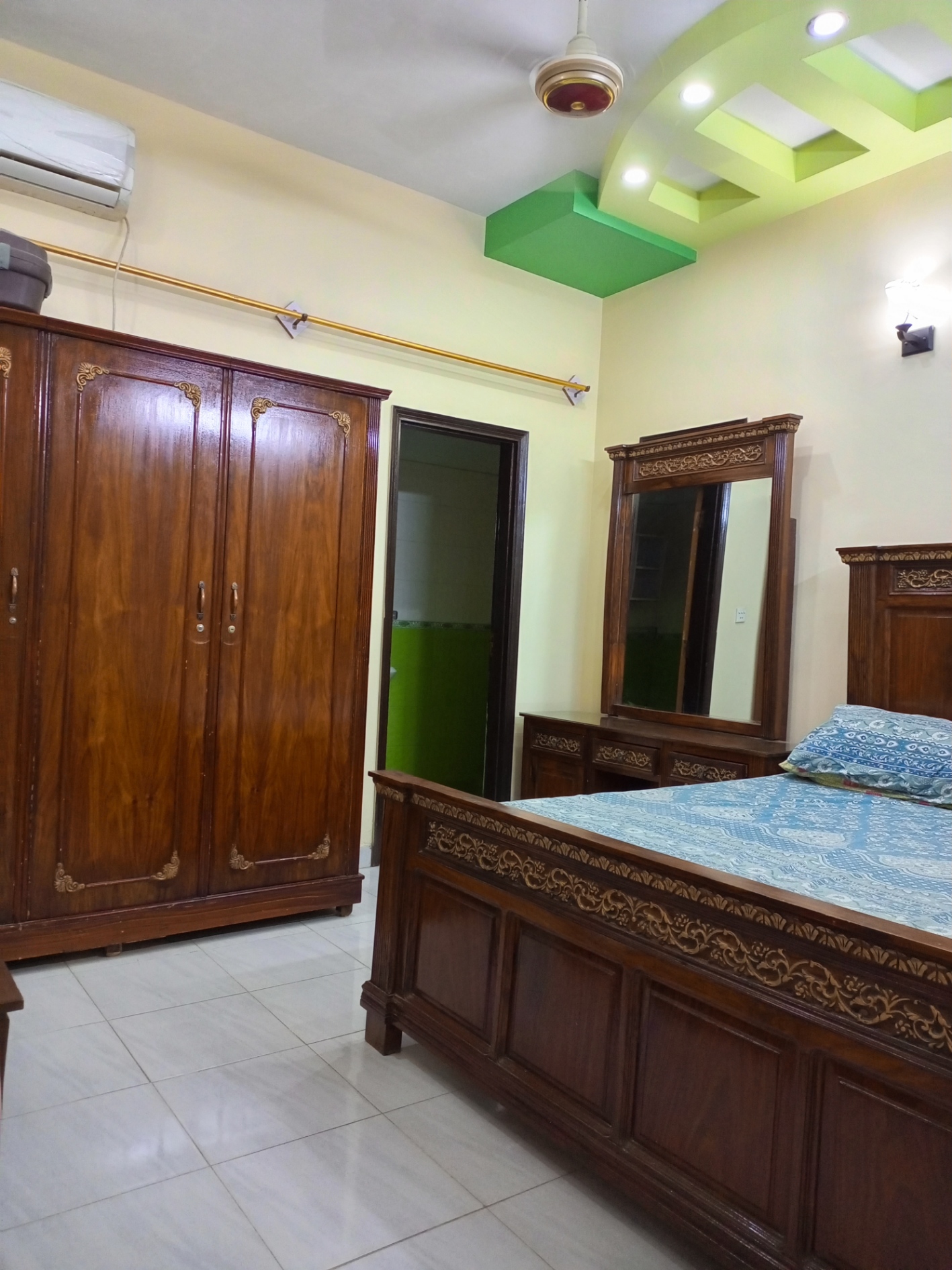 120 sqft Apartment For Sale Gulshan-e-Iqbal Karachi