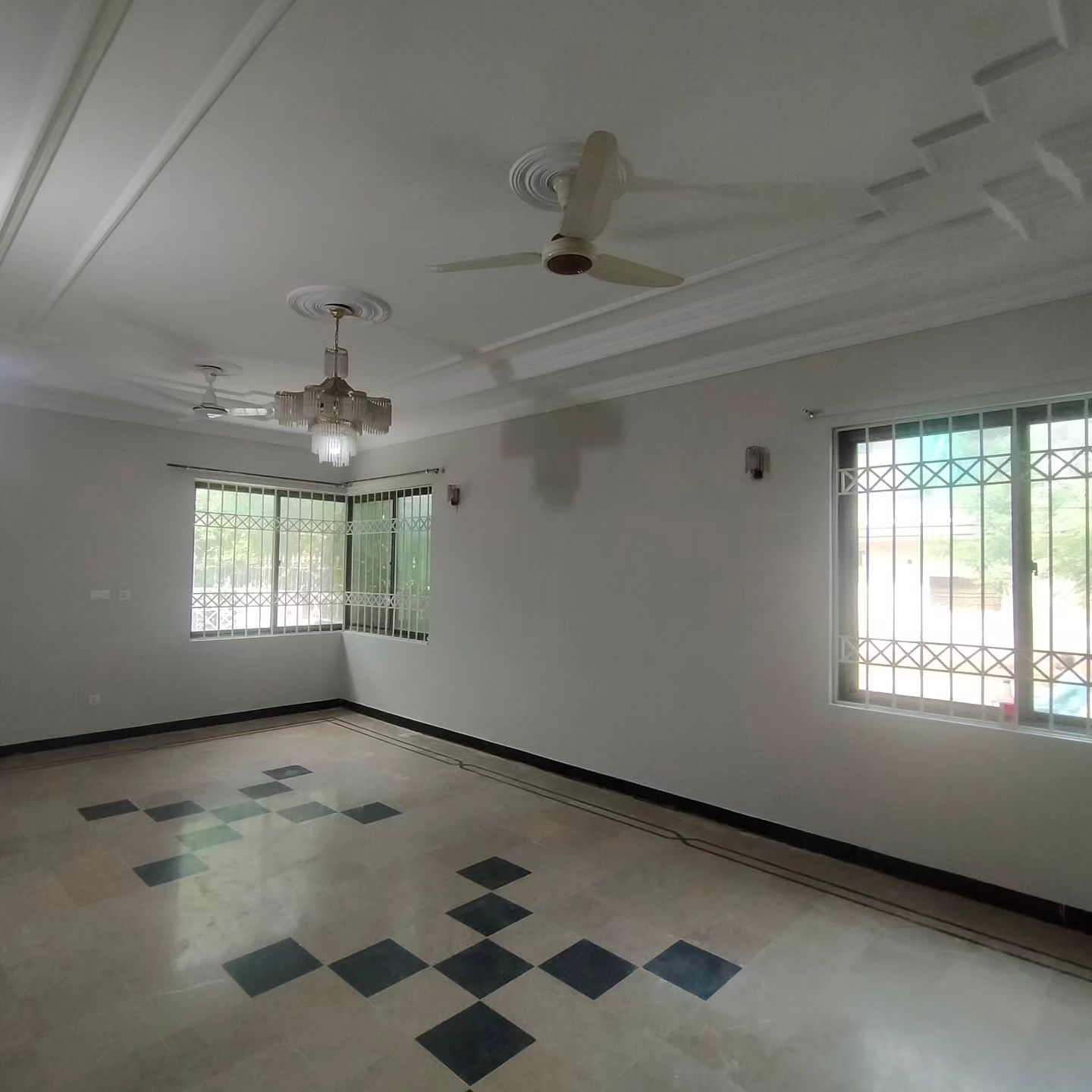 14 Marla Single Story House For Rent In I-8 Islamabad