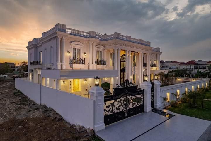 2 Kanal Luxury Designer House For Sale DHA PHASE 6 LAHORE