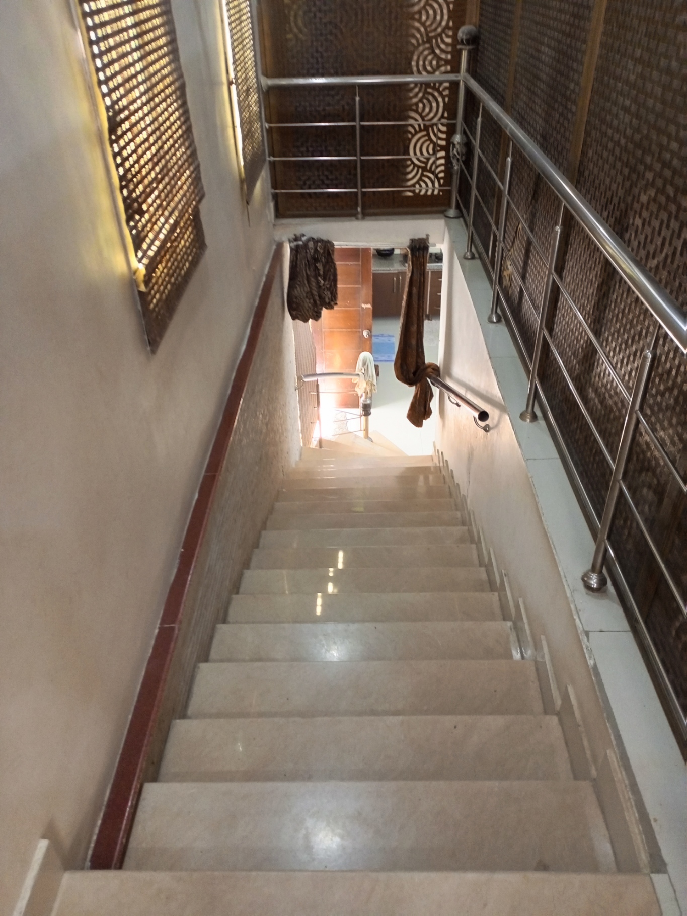 300 sq yards Apartment For Sale Gulshan-e-Iqbal Karachi