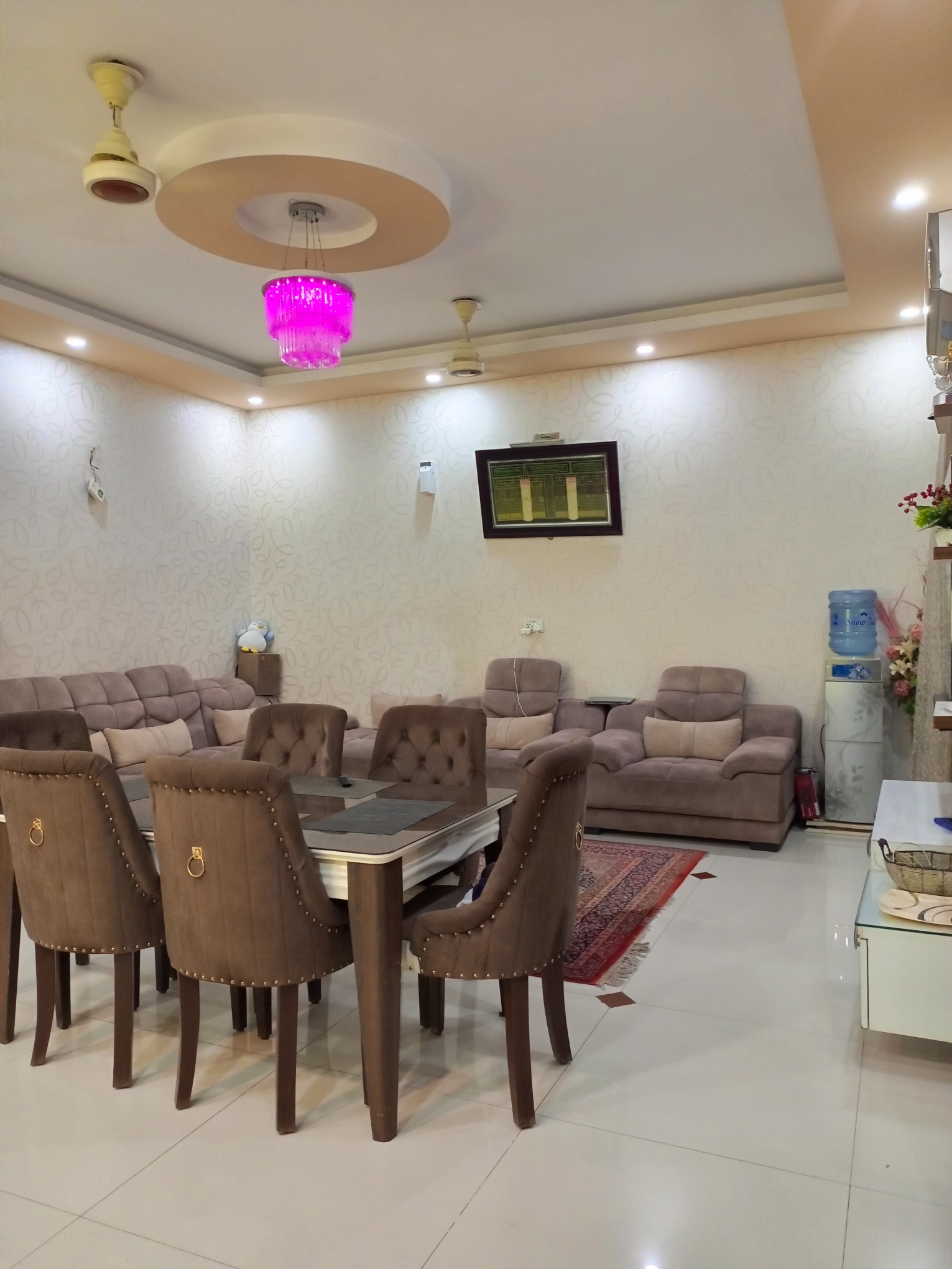 300 sq yards Apartment For Sale Gulshan-e-Iqbal Karachi