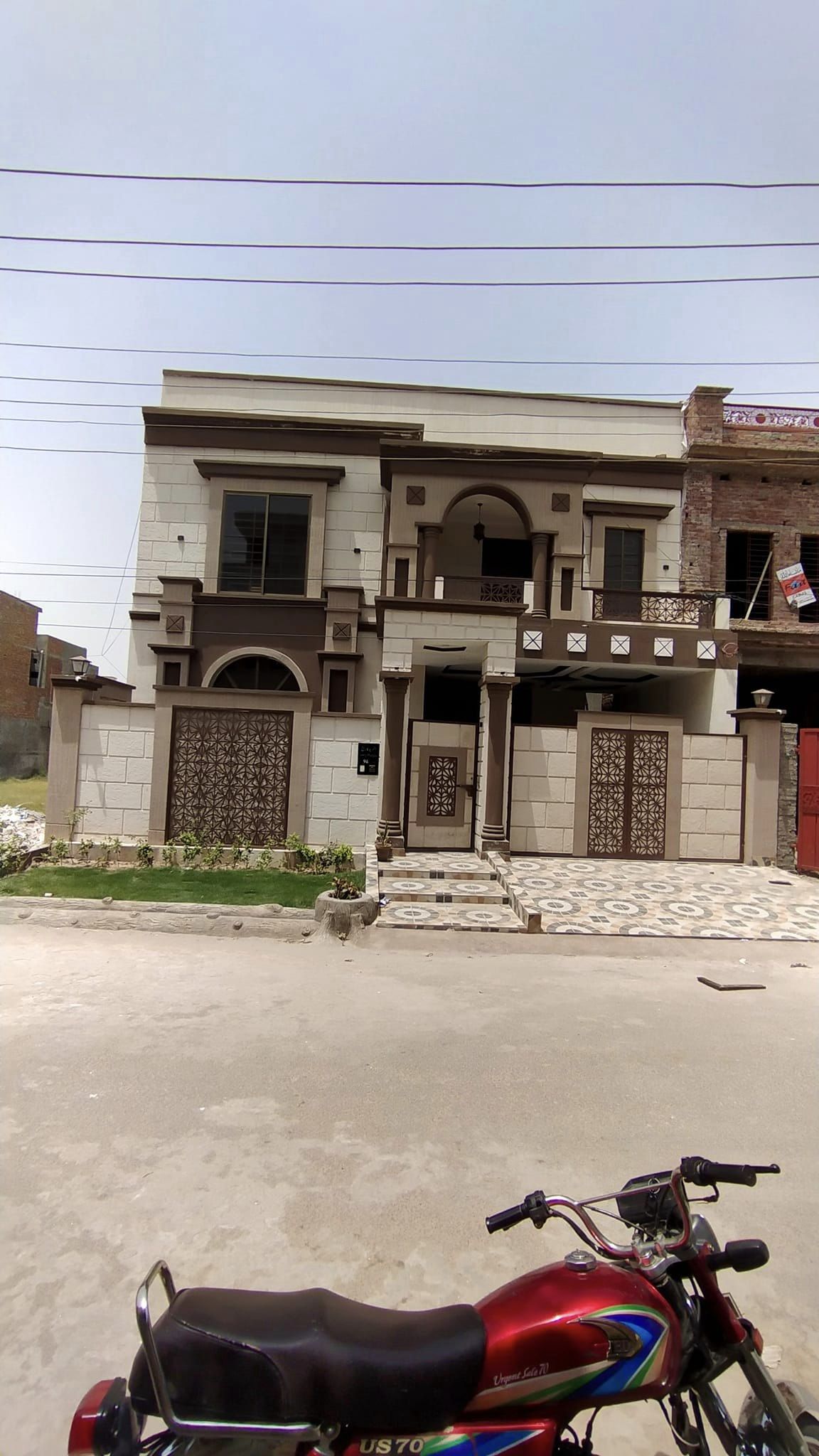 10 Marla Luxury Designers House For Sale Canal View Multan