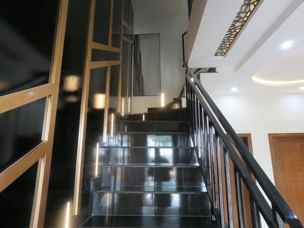 5 Marla Double Storey House For Sale Lake City Lahore