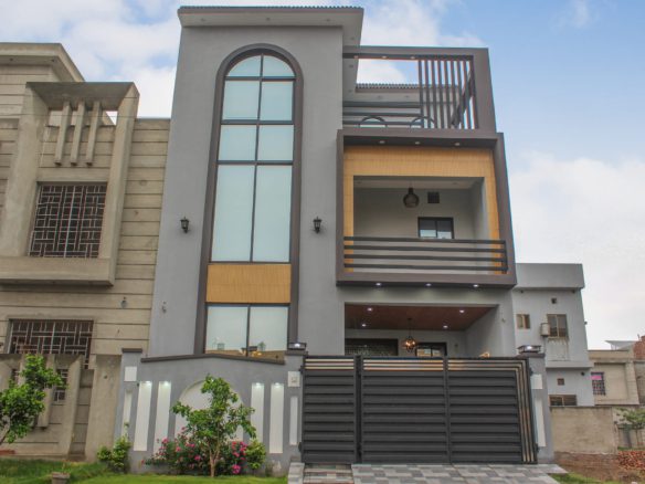 5 Marla Double Storey House For Sale PARK VIEW CITY LAHORE