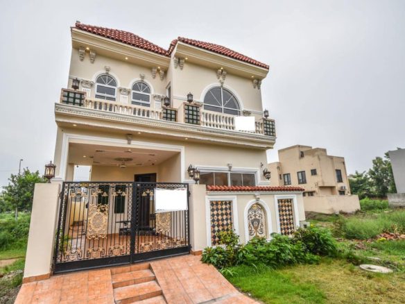 5 Marla Luxury Designers House For Sale DHA 9 Town Lahore