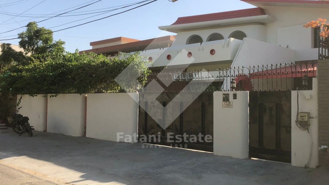 540 Square yards Bungalow For Sale DHA Phase 5 Karachi