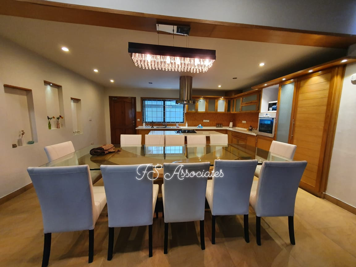 𝟏𝟎𝟎𝟎 𝐘𝐚𝐫𝐝𝐬 𝐁𝐮𝐧𝐠𝐚𝐥𝐨𝐰 𝐟𝐨𝐫 𝐑𝐞𝐧𝐭 Karachi