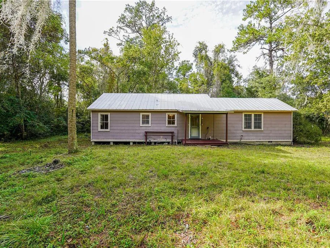 110 W McCormick Rd E, East Palatka, FL 32131