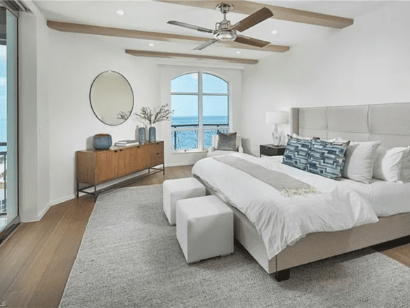 1801 Gulf Shore Blvd N #802, Naples, FL 34102