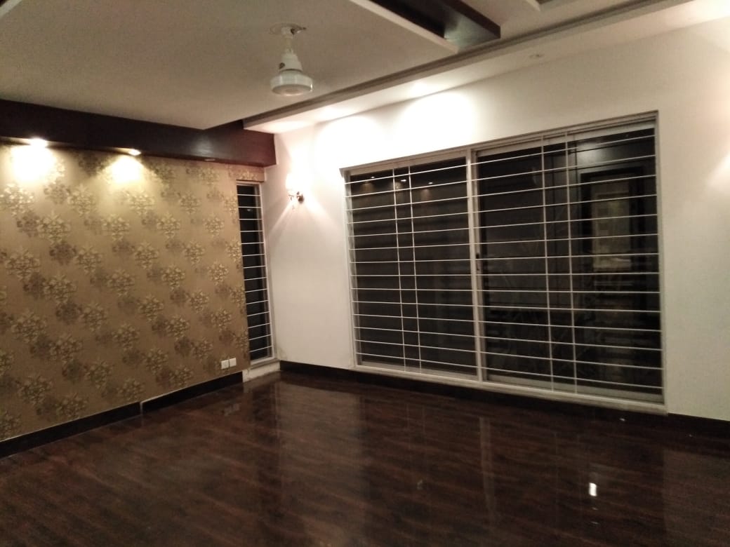 1 Kanal Bungalow For Rent DHA Lahore