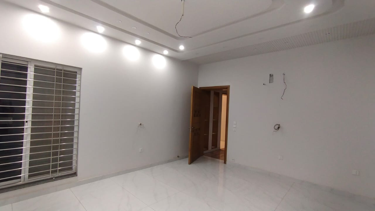 1 Kanal House For Rent Satiyana Road Faisalabad