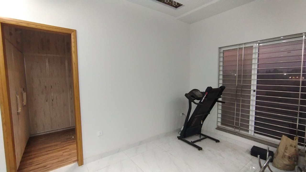 1 Kanal House For Rent Satiyana Road Faisalabad