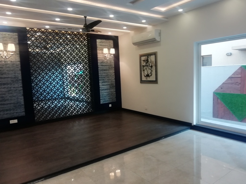 1 Kanal House For Sale DHA Lahore