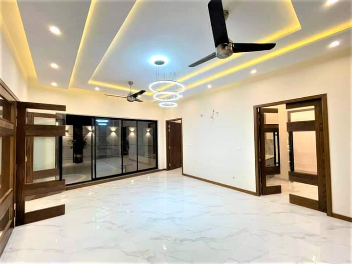 1 kanal Bungalow For Sale DHA Lahore1 1 kanal Bungalow For Sale DHA Lahore