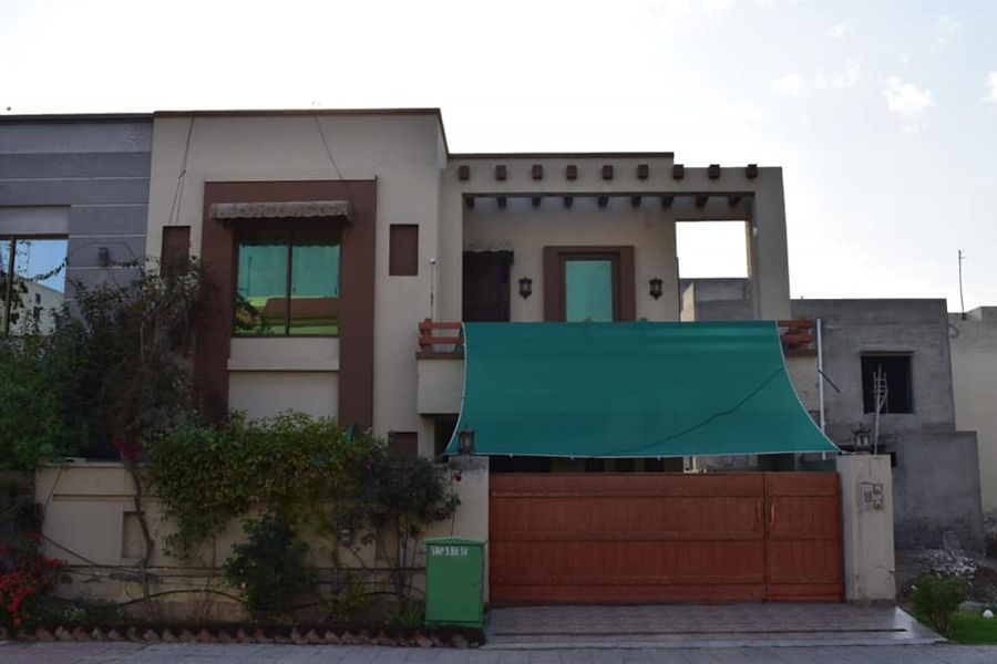 10 Marla House For Sale Bahria Town Lahore