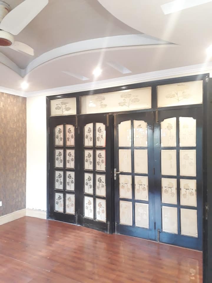 10 Marla House For Sale Bahria Town Lahore