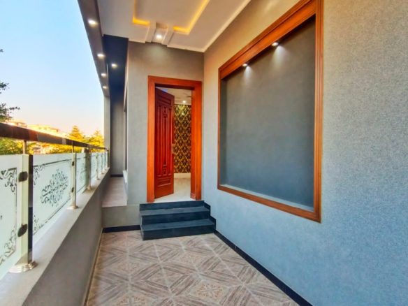 10 Marla House For Sale Bahria Town Phase 8 Rawalpindi