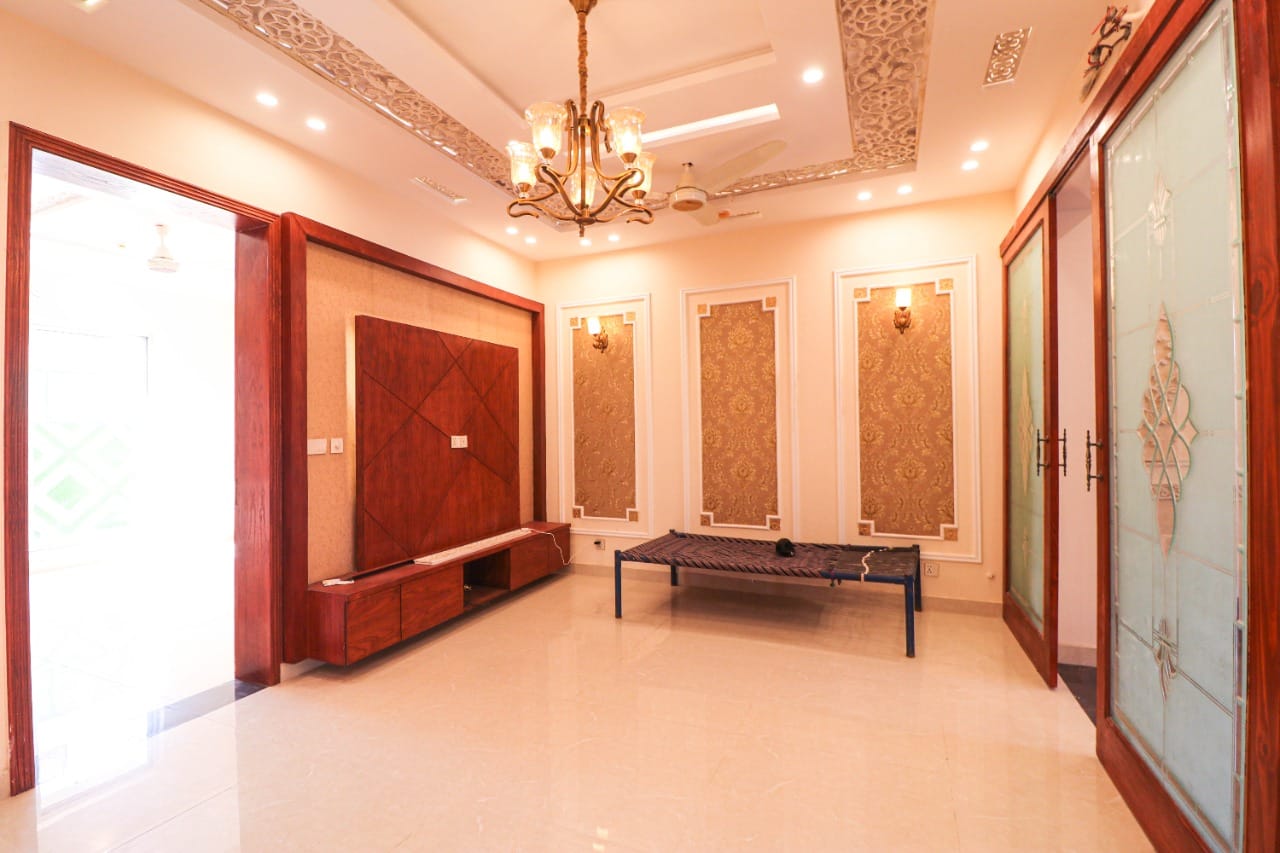 10 Marla House For Sale DHA Lahore