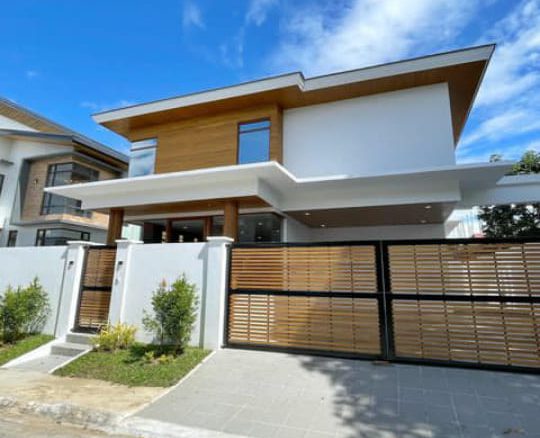 10 Marla House For Sale Garden Town Lahore