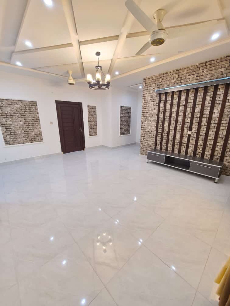 10 Marla House For Sale Satiyana Road Faisalabad