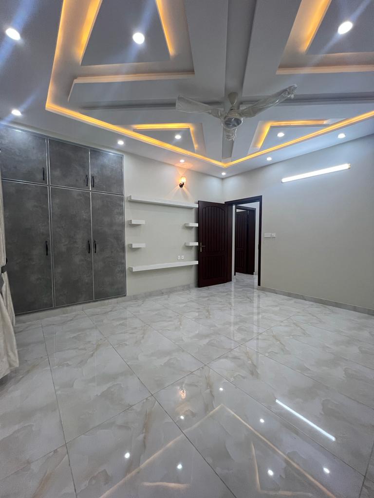 10 Marla Portion For Rent Citi Housing Gujranwala