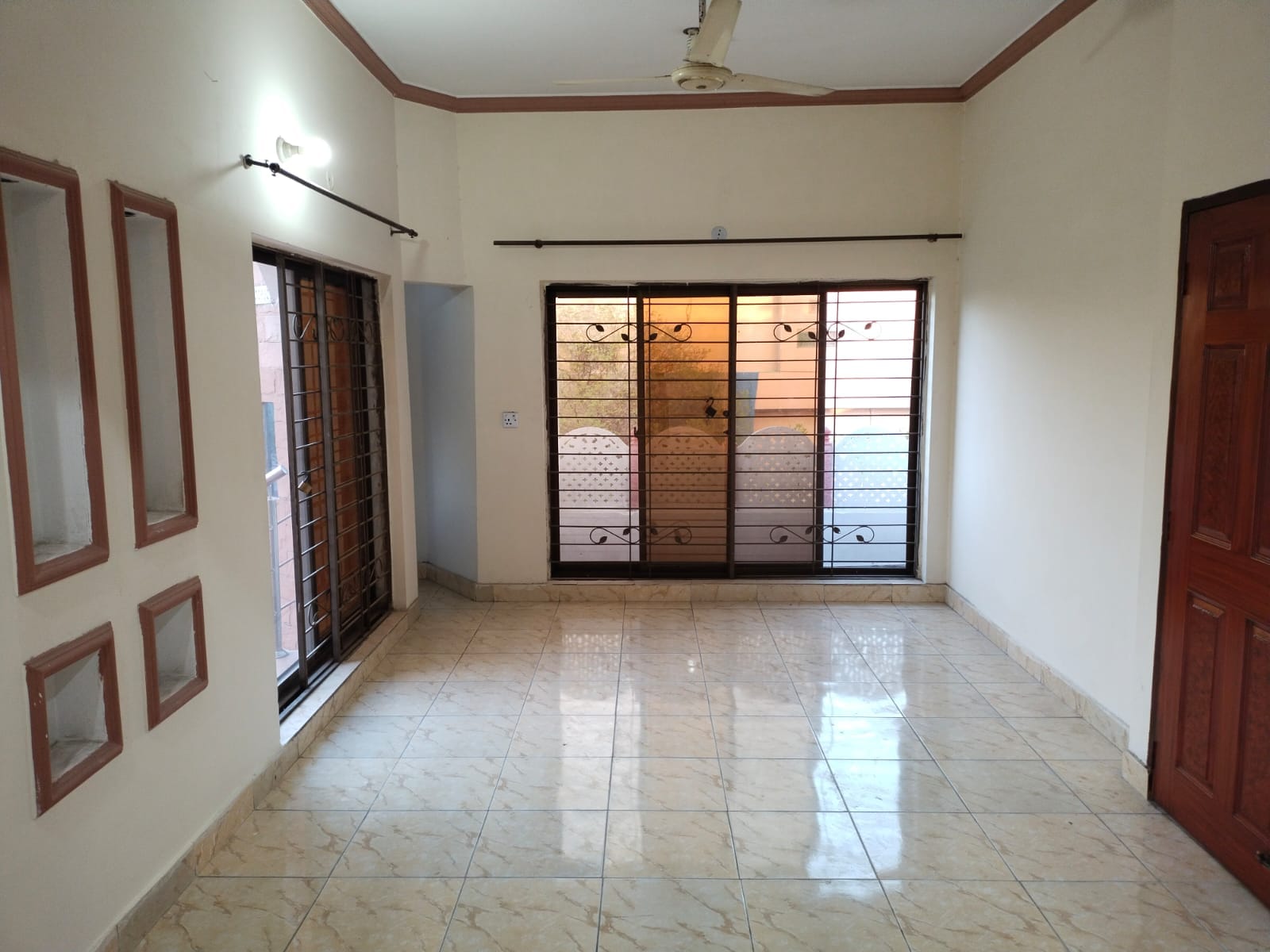 12 Marla Apartment For Rent Garden Town Lahore