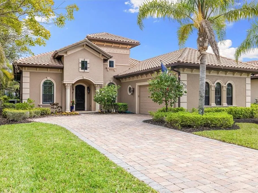 15935 Secoya Reserve Cir, Naples, FL 34110