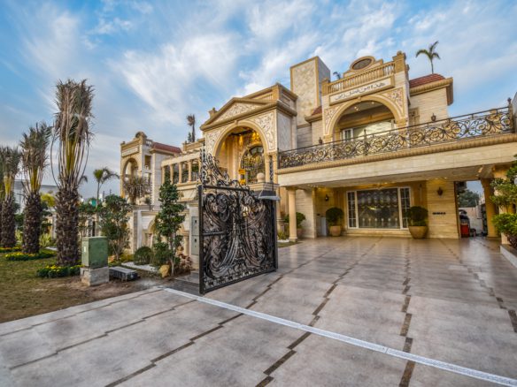 2 Kanal Bungalow For Sale DHA Lahore