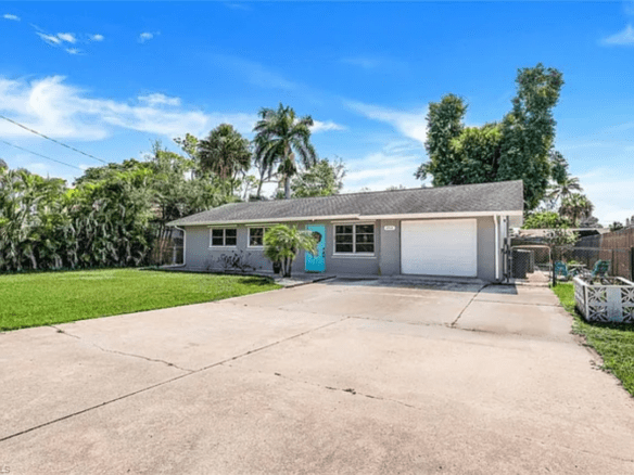 27111 Lavinka St, Bonita Springs, FL 34135