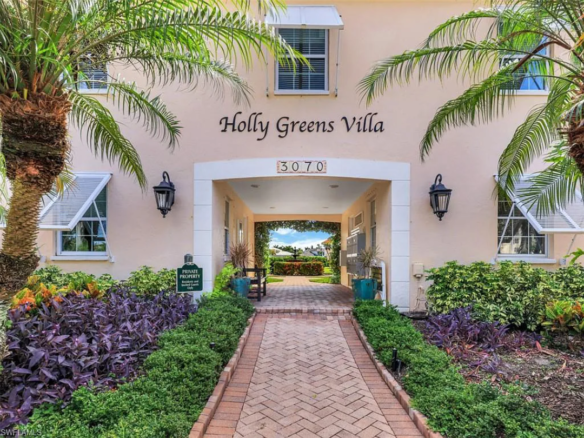 3070 Gulf Shore Blvd N APT 209, Naples, FL 34103