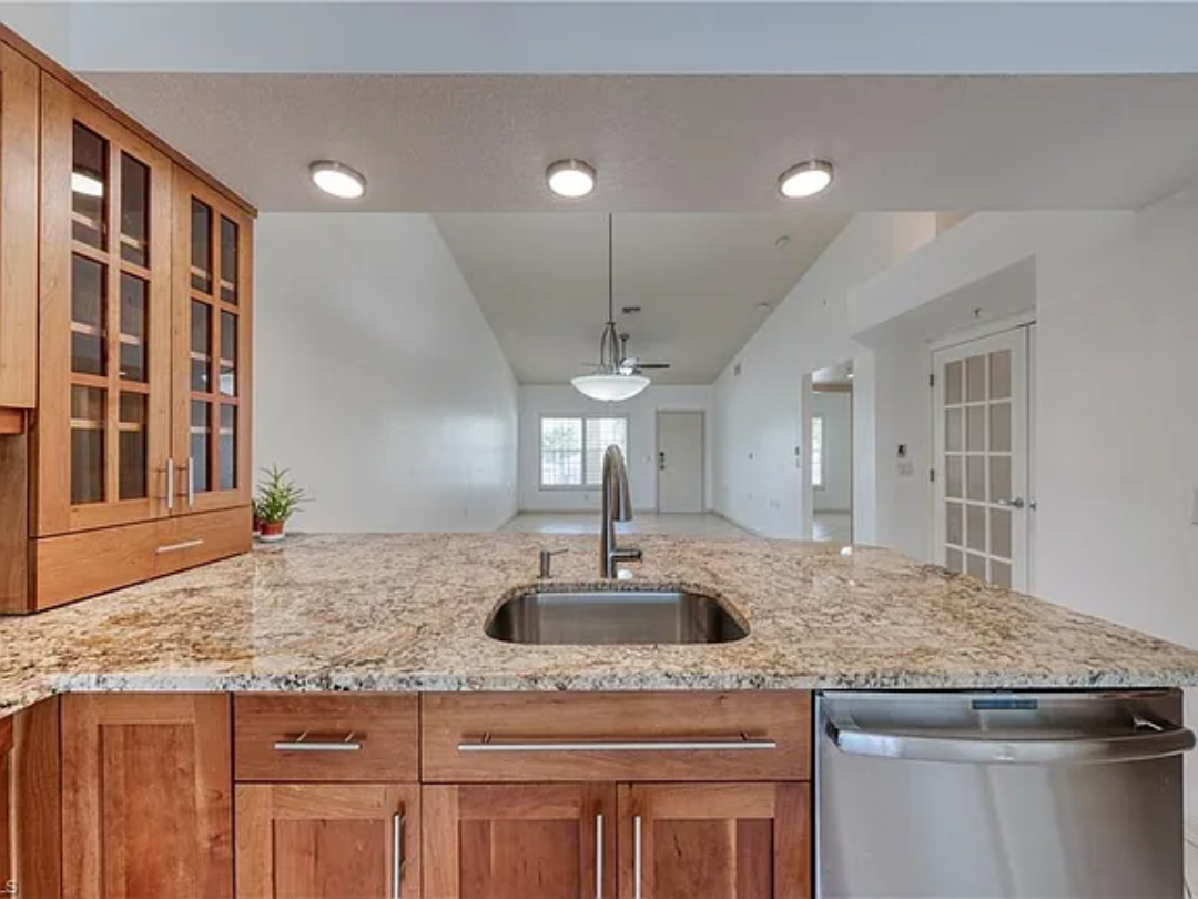 4945 Cougar Ct S #4-203, Naples, FL 34109