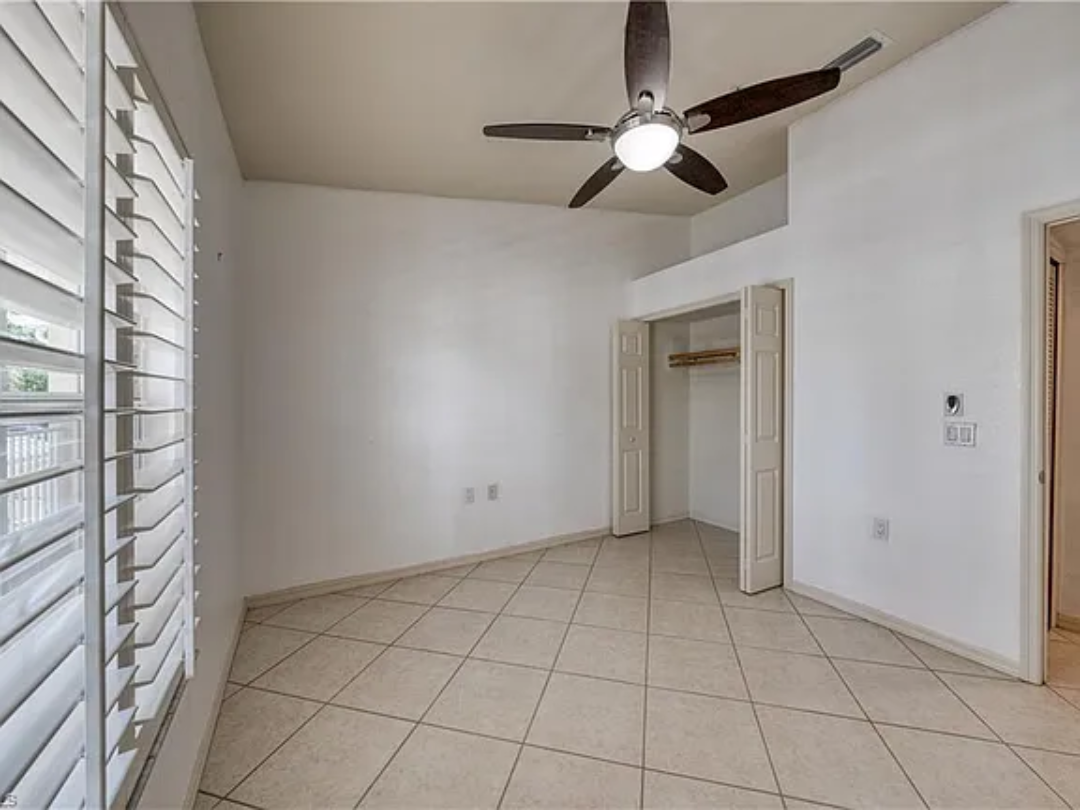 4945 Cougar Ct S #4-203, Naples, FL 34109