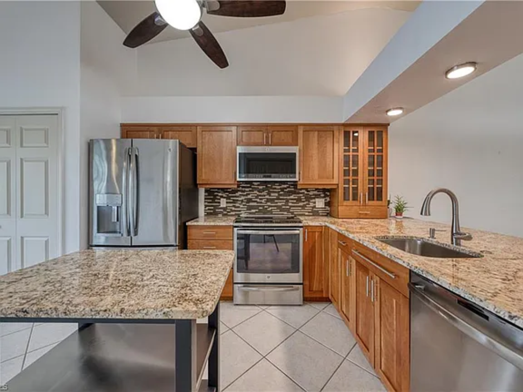 4945 Cougar Ct S #4-203, Naples, FL 34109