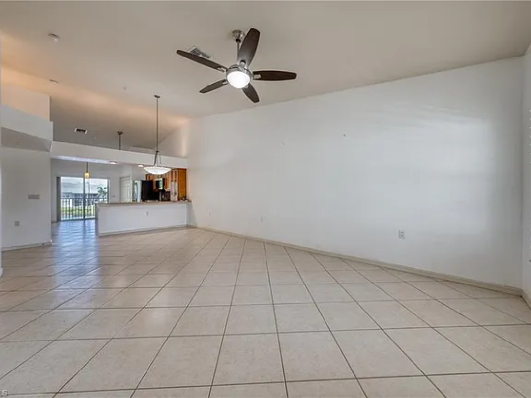 4945 Cougar Ct S #4-203, Naples, FL 34109