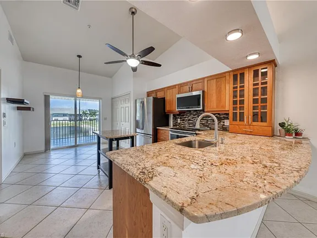 4945 Cougar Ct S #4-203, Naples, FL 34109