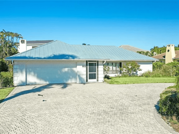 601 Park Shore Dr, Naples, FL 34103