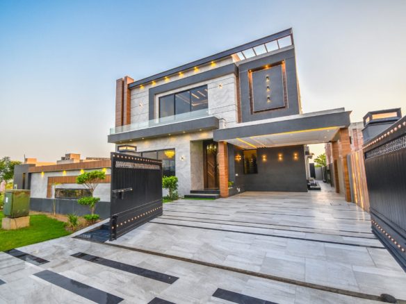 9 Marla House For Sale DHA Lahore
