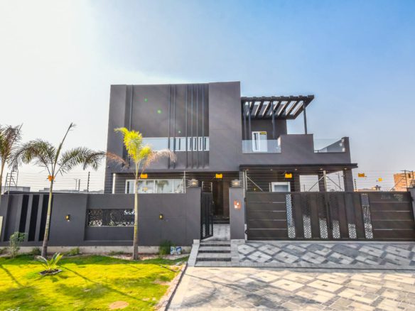 9 Marla House For Sale DHA Lahore