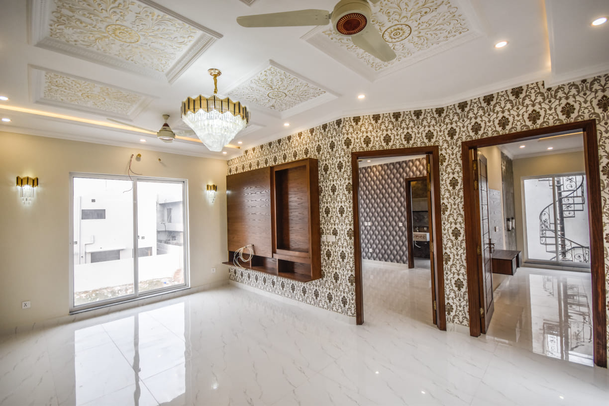 9 Marla House For Sale DHA Lahore