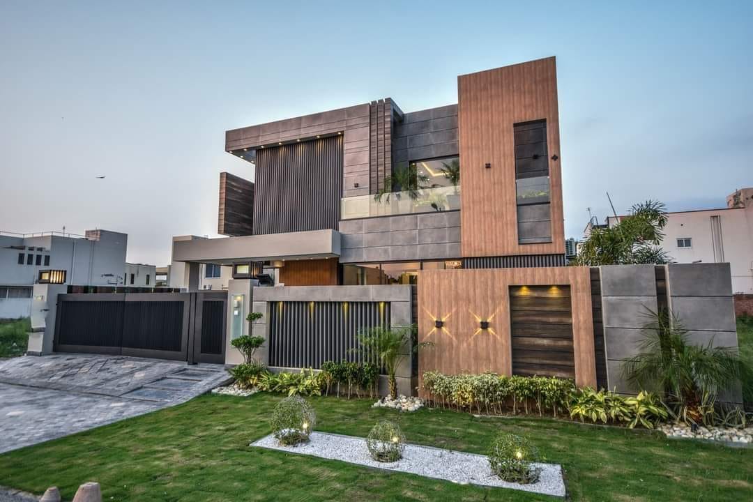 9 Marla House For Sale DHA Phase 6 Lahore