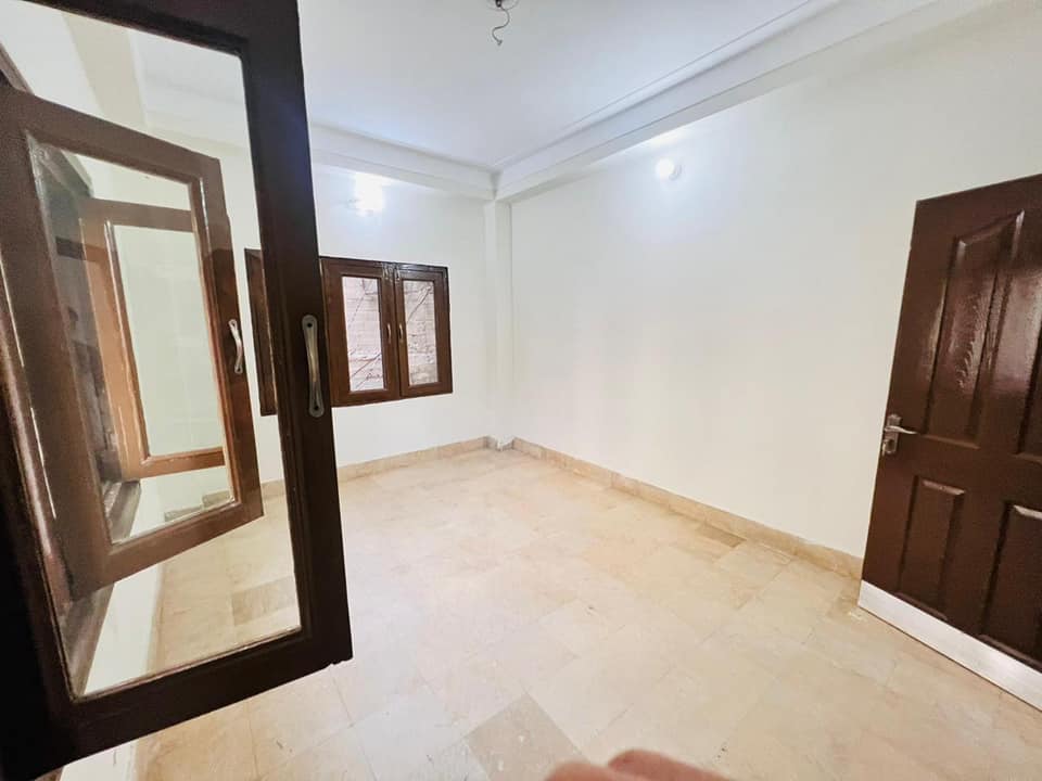 Apartment For Rent Garden Town Lahore