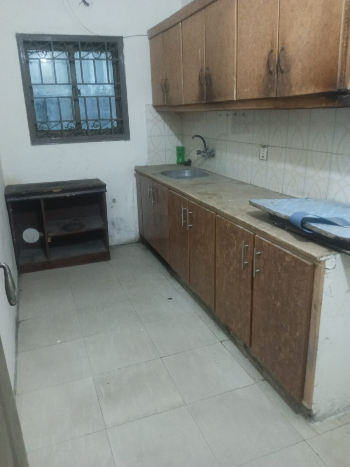 Flat For Rent Garden Town Lahore